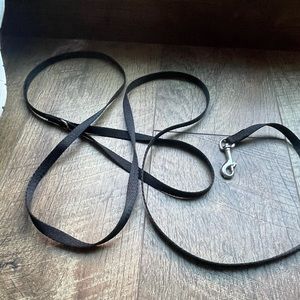 Thin black dog leash XS NWOT